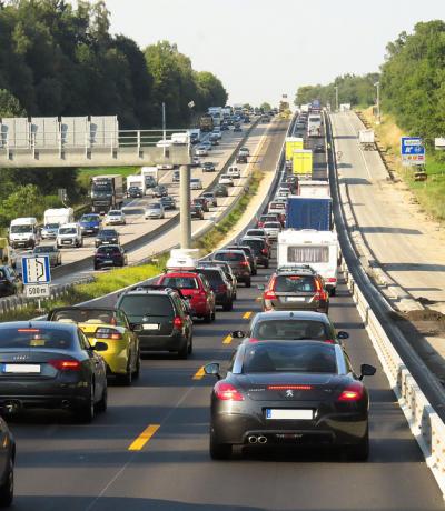 Stau und Rettungsgasse